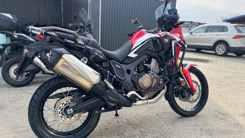 Honda CRF1000L Africa Twin Krásný stav jeden majitel