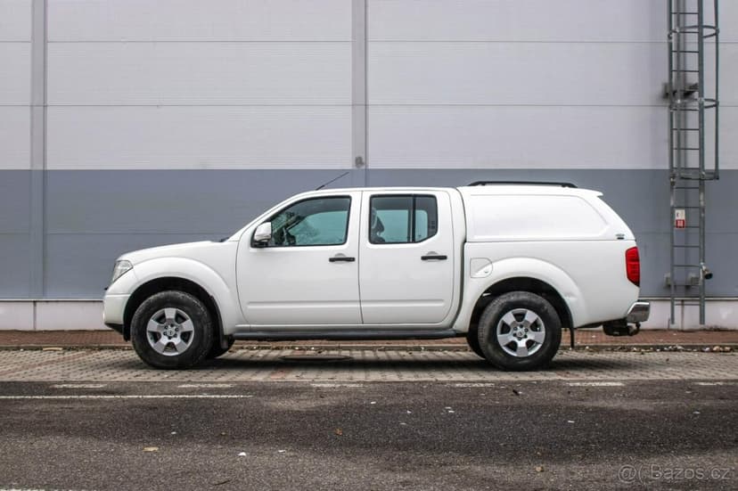 Nissan Navara DoubleCab 2.5D XE