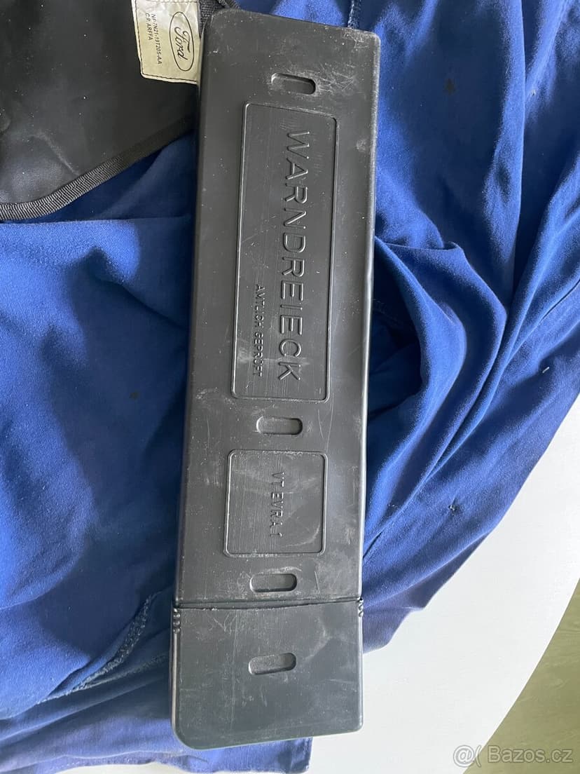 Ford - servisní taška s příslušenstvím viz. foto