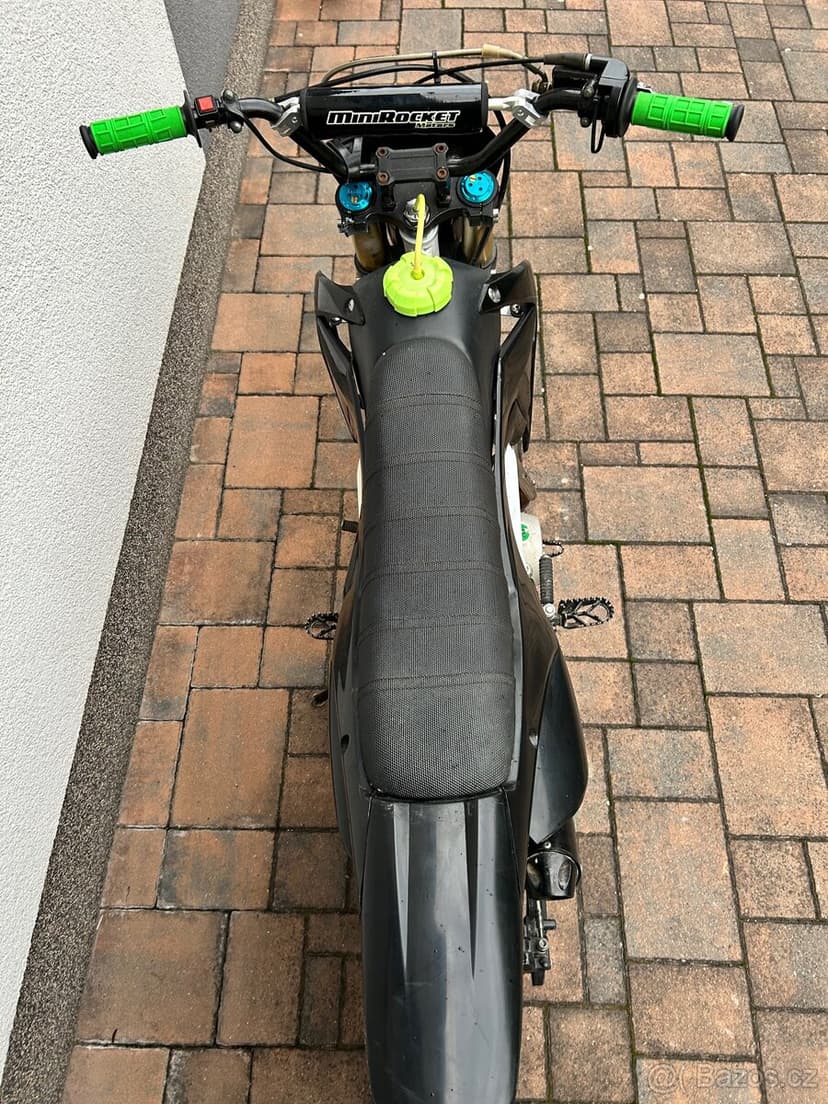 Prodám Pitbike Minirocket 140ccm kola 17” a 14”