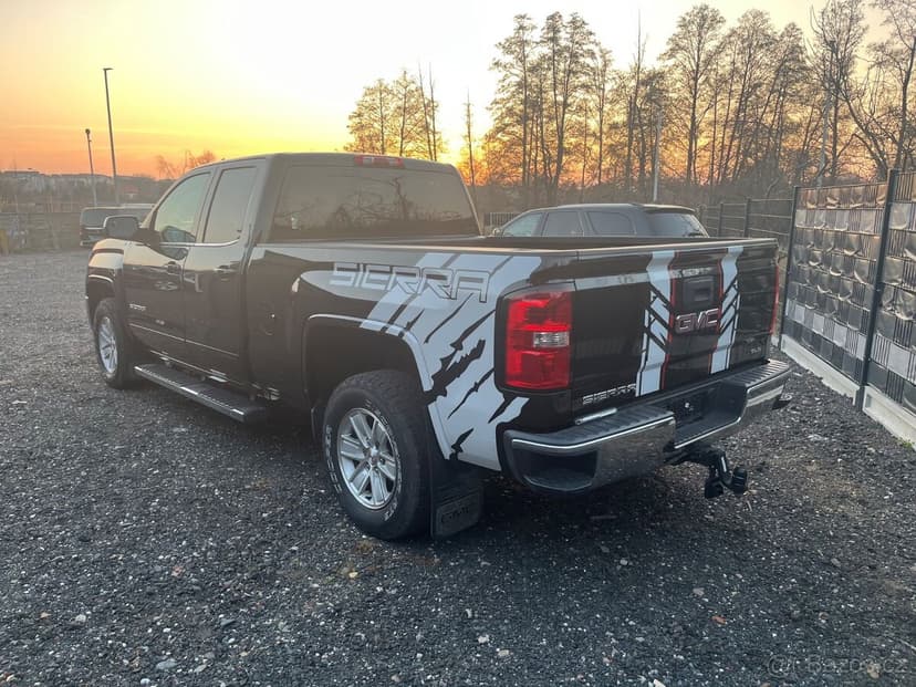 Gmc Sierra 5.3 benzín V8 4x4 Pickup