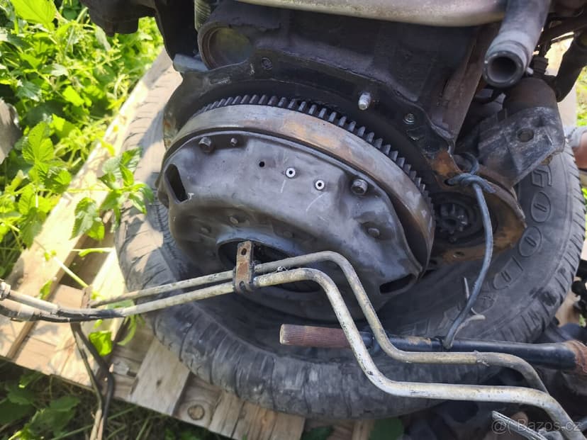 Motor, převodovka, rozvodovka Nissan navara d22 2.5td 76kw