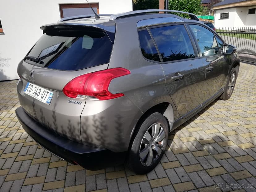 Peugeot 2008 1.2 60kw - ideál na kratší vzdálenosti - VÝMĚNA