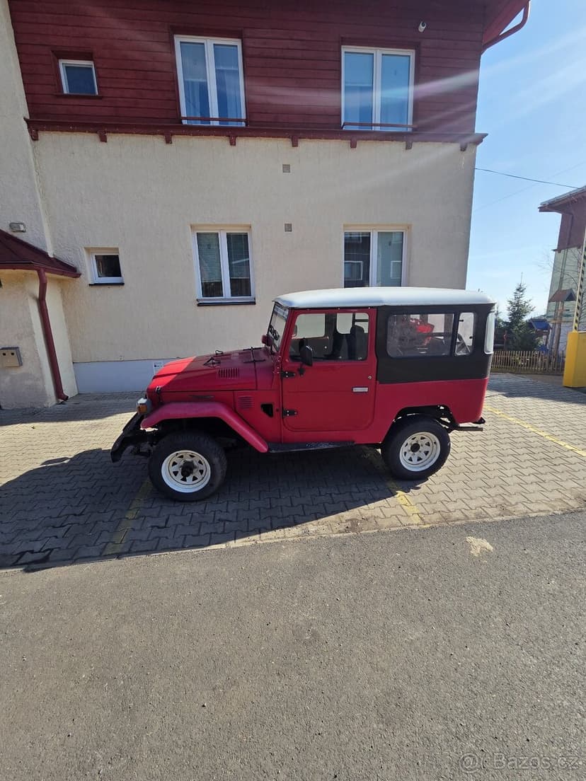 Prodám Toyota BJ  42 Land Cruiser