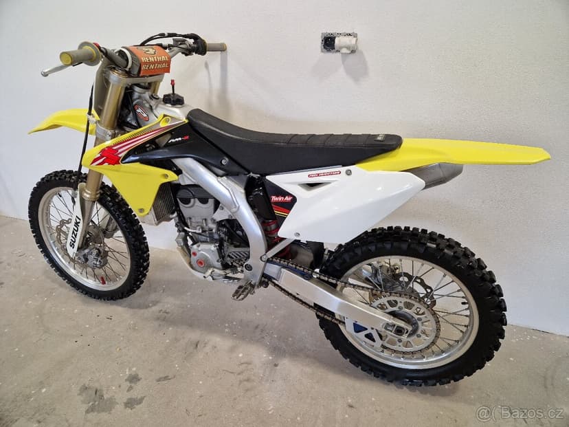 Suzuki RMZ 450 model 2011