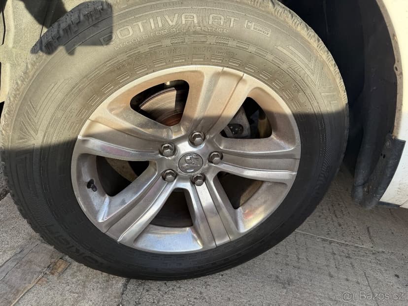 ALU 20" Dodge RAM včetně pneu 40%