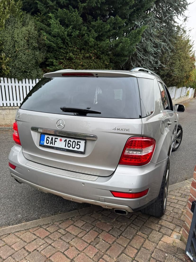 Mercedes-Benz ML 350 CDI AMG SportPaket-splátky bez registru