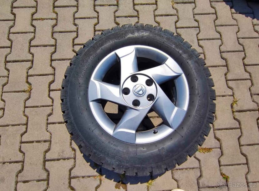 Alu kola DACIA DUSTER 16" + offroad zimní pneu 215/65/16