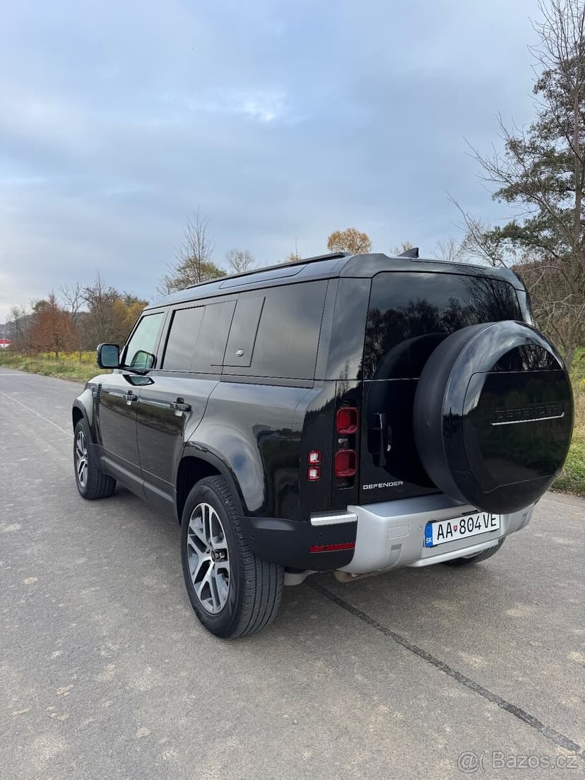 Land Rover Defender 110 3.0D D300 SE 9/2022 odpočet DPH