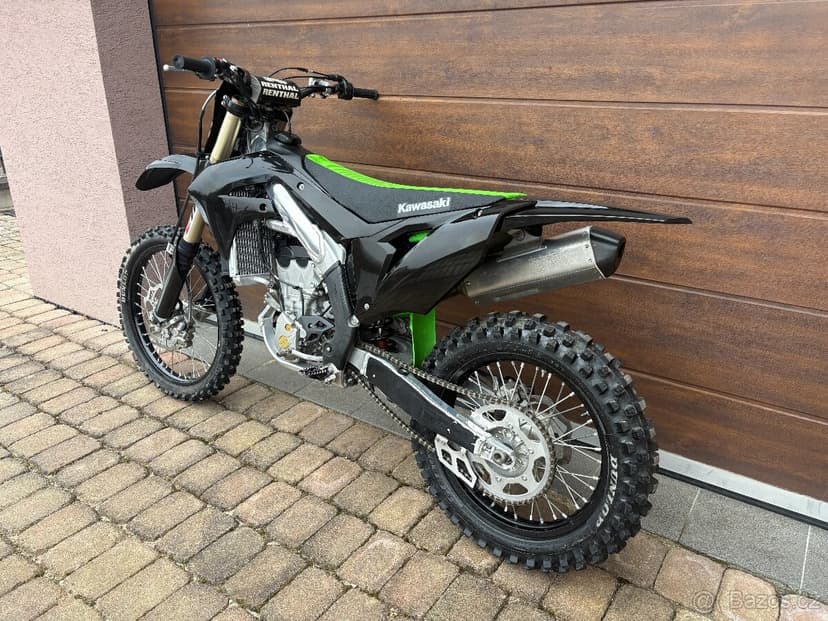 Kawasaki KX 250,rok 2022, 43mth,nové plasty,pneu,olej