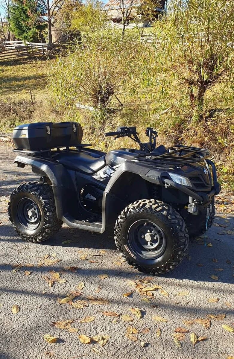 Čtyřkolka CF MOTO 450s