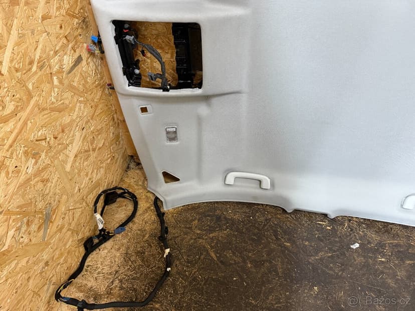 STROPNICE LAND ROVER DISCOVERY SPORT L550