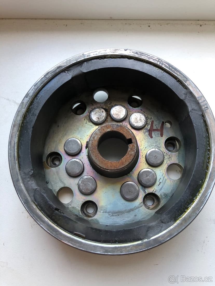 Opravuji magneta Cagiva Husqvarna repas magneto