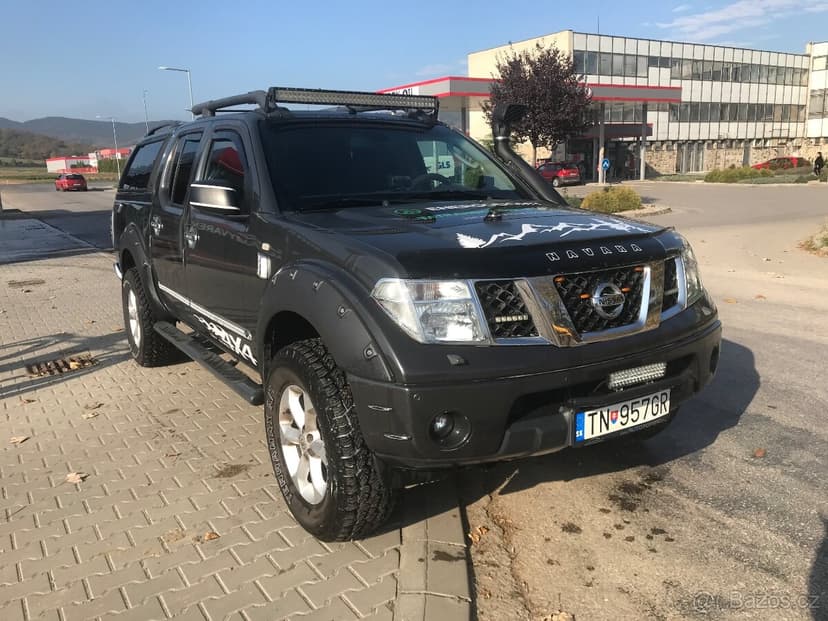 Predám nissan Navara 2.5 automat