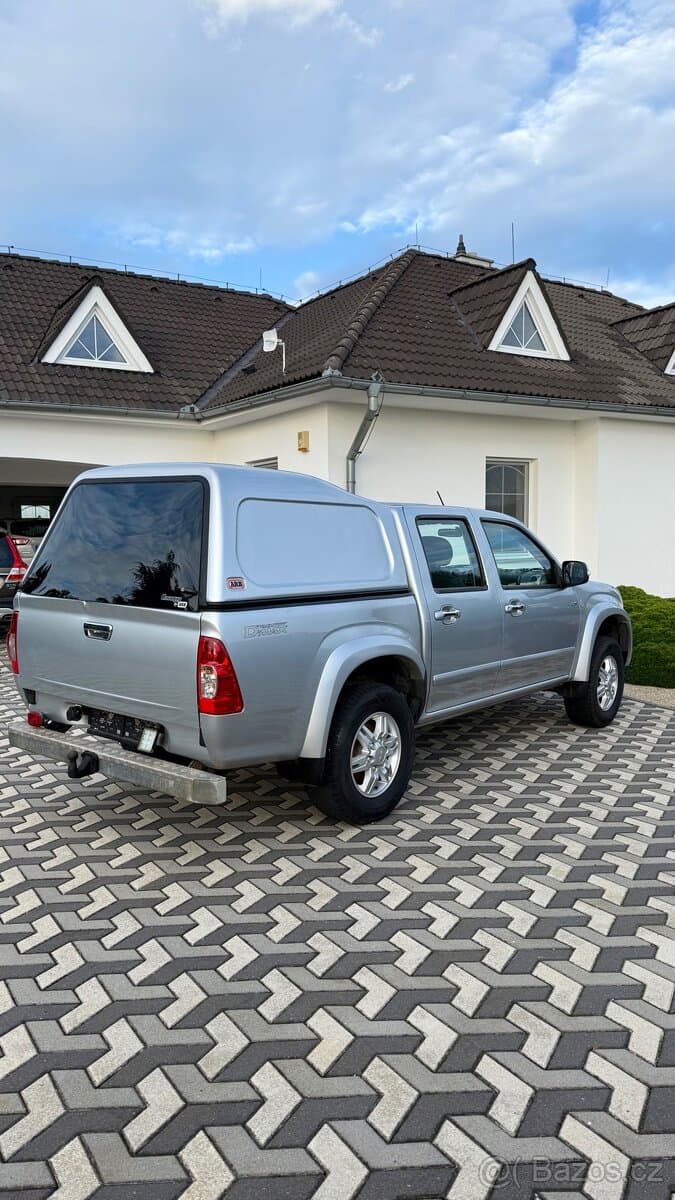 ISUZU D-MAX Double Cab 2.5D 4x4 100kw