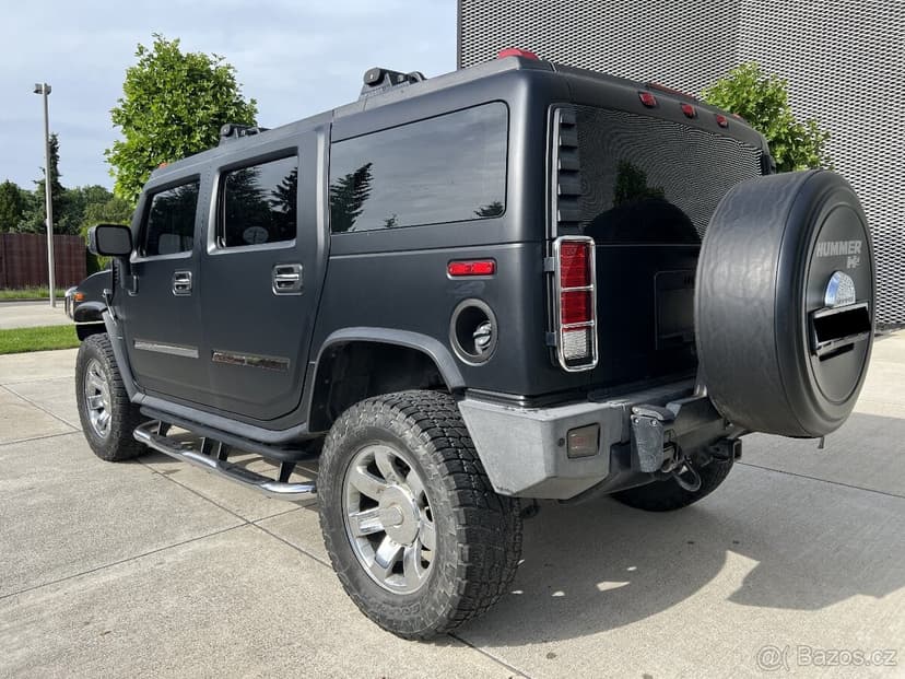 Hummer H2 - poslední model 2008, 6.2V8, rok 2008