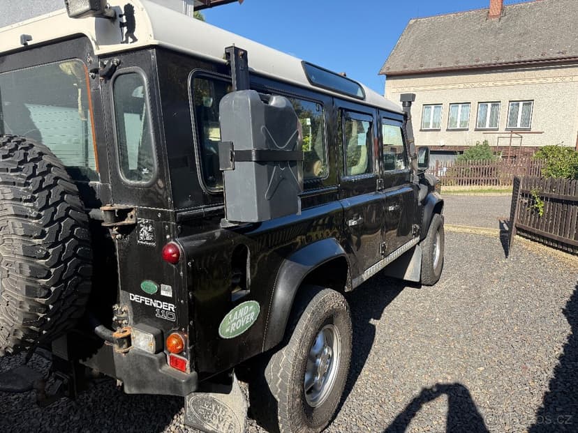 Land Rover Defender 110 300Tdi