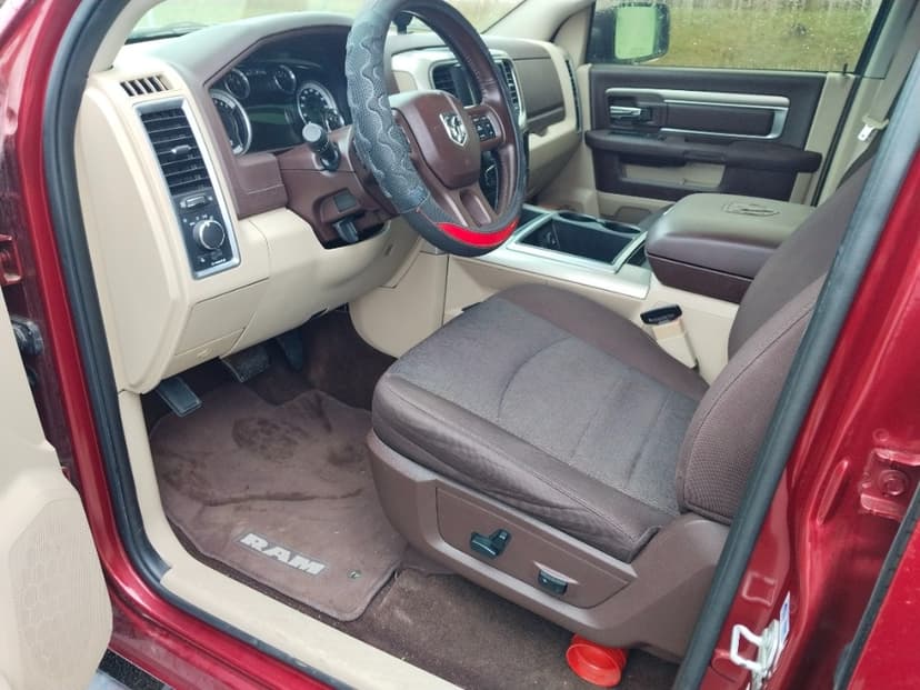 DODGE RAM 1500 5.7 HEMI, 4x4, 2015