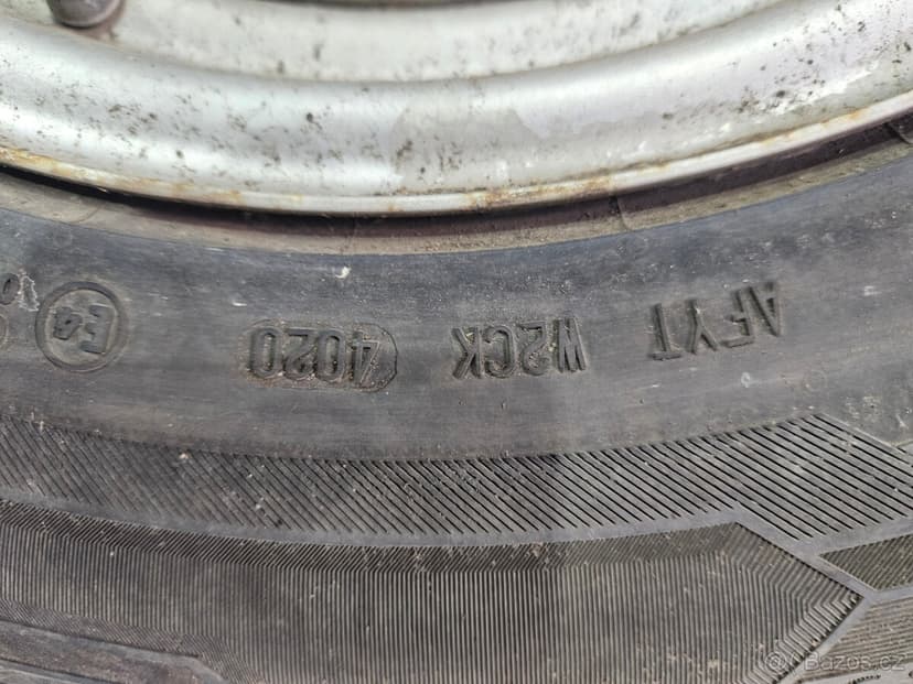 Sada disků 5x139,7mm s pneu 205/70/15 - Jimny