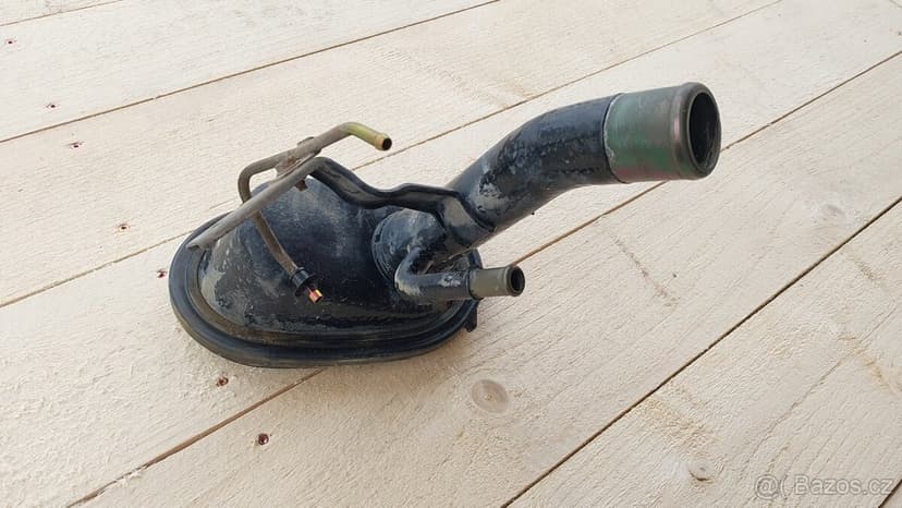 Nissan Patrol Y61 -  Hrdlo nádže Wagoon