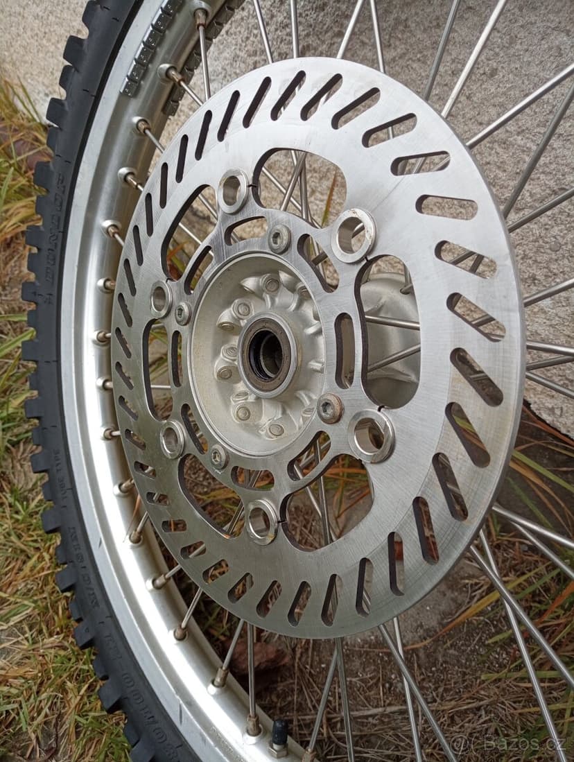 Přední brzdový kotouč na Kawasaki KX 125 03-08