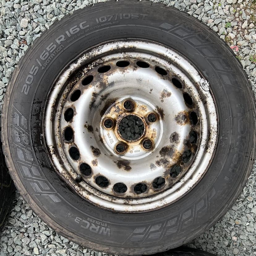 Ocelové disky VW T5, T6, Amarok 6,5Jx16 ET52, 5x120x65,1