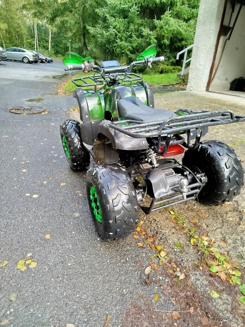 Elektrická čtyřkolka