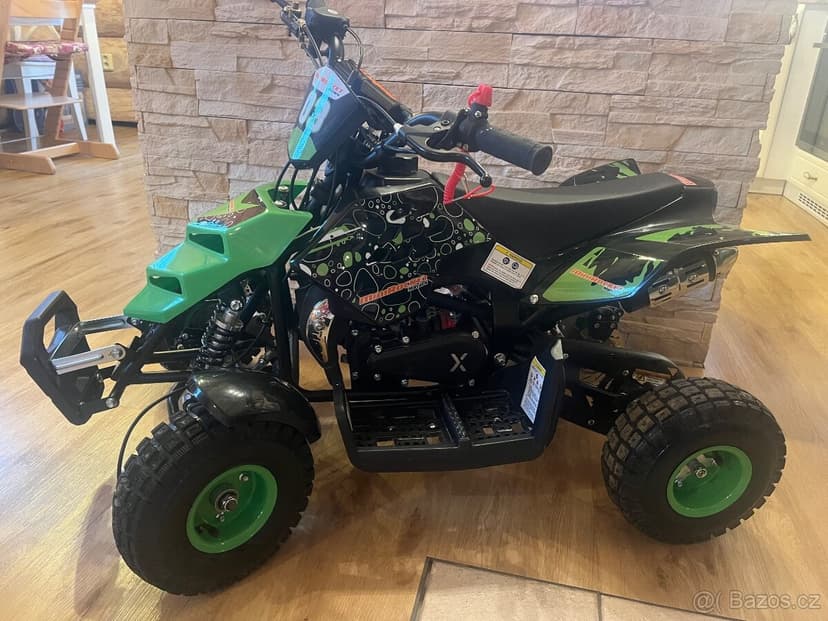 Čtyřkolka dětská benzinová