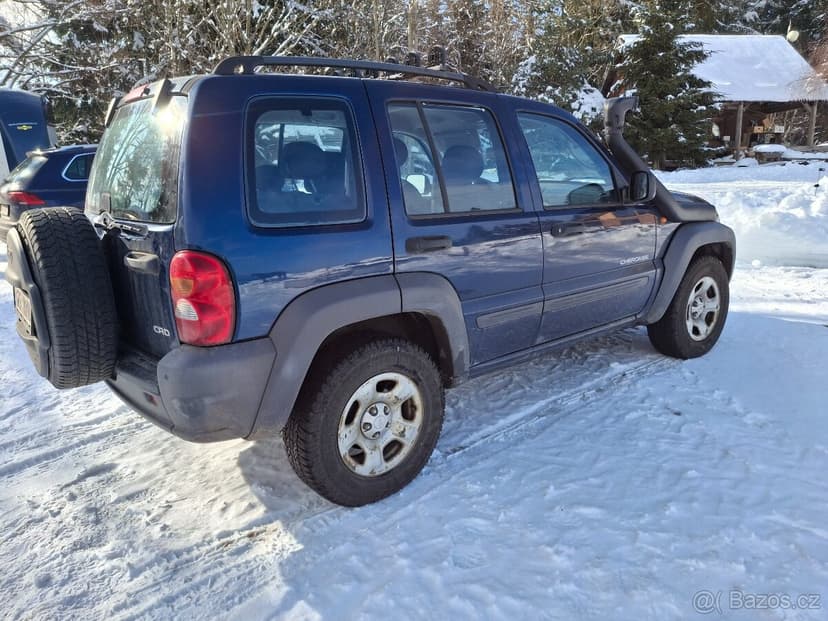 Prodám Jeep Cherokee 2.8 CRD (KJ) – Offroad úprava, TOP stav