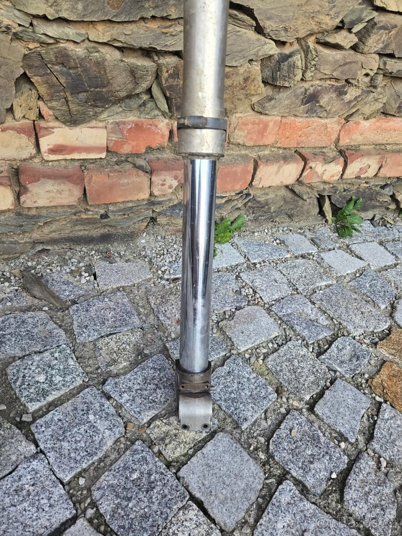 Předni vidlice husqvarna 125