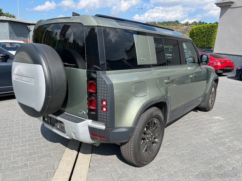 Land Rover Defender X 110 P400 7. míst CZ