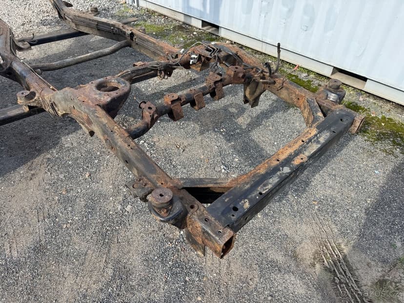 Nosný rám / šasí Nissan Patrol Y61 Wagon