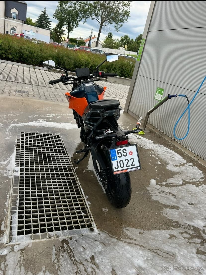 KTM Duke 125 2024