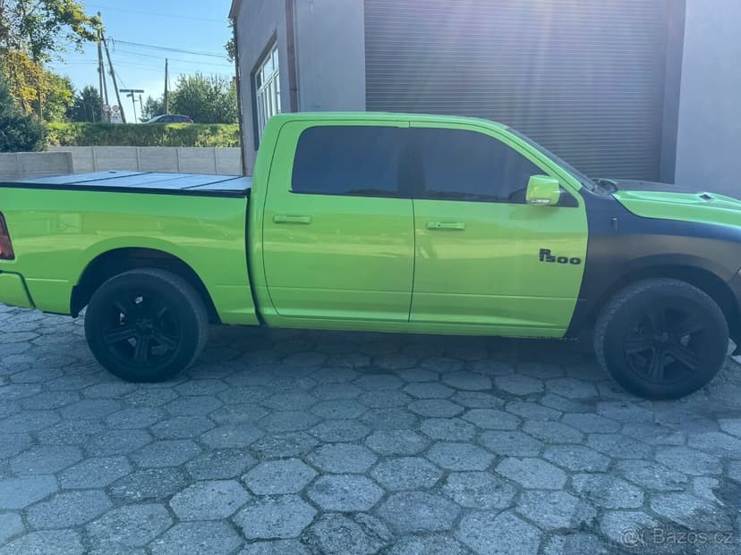 Dodge RAM 1500 limited sport