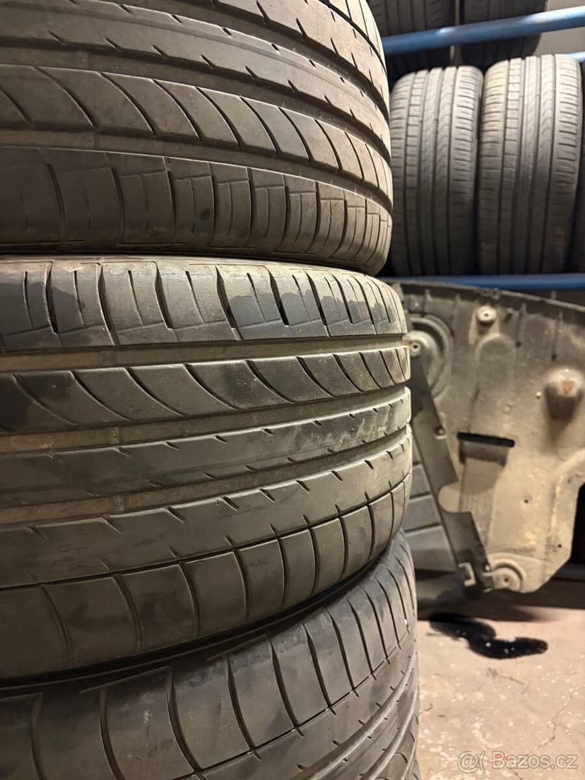 Dunlop SP QuattroMaxx 275/45 R20 110Y XL – sada 4 ks