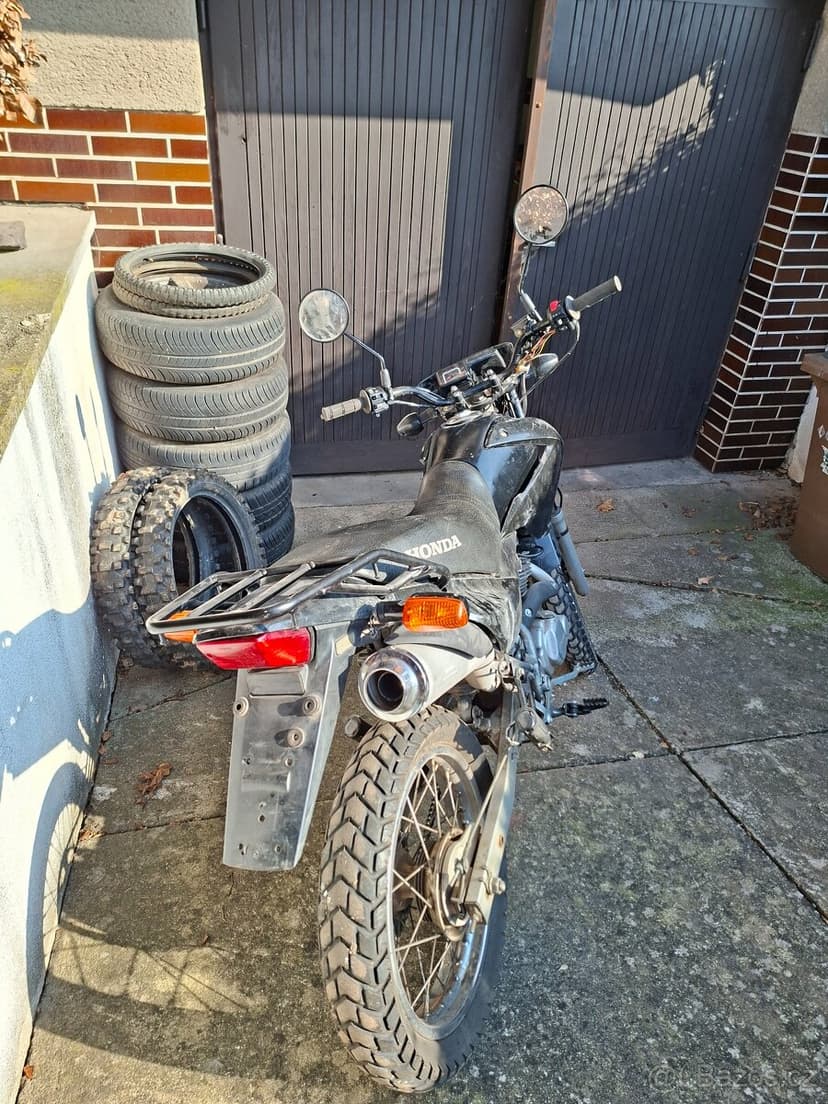 Honda xr 125 l na díly nebo na opravu