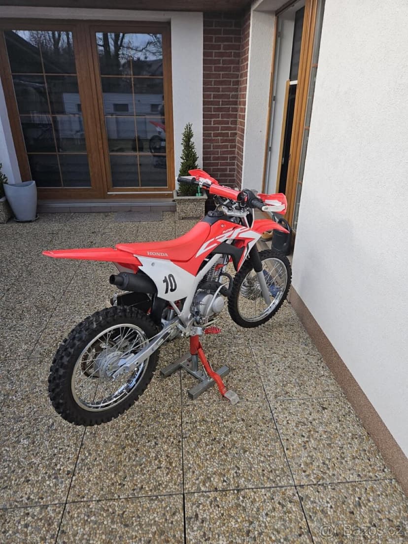 Honda crf 125f  cross