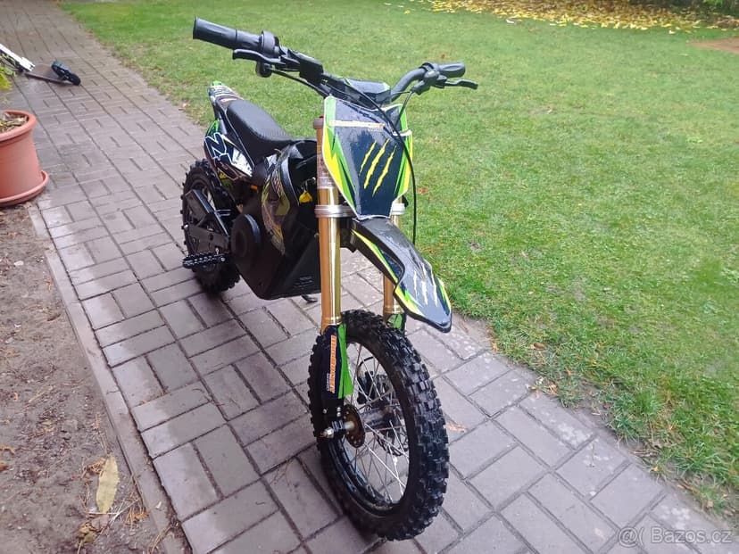 Dětská elektrická Kroska 1600w