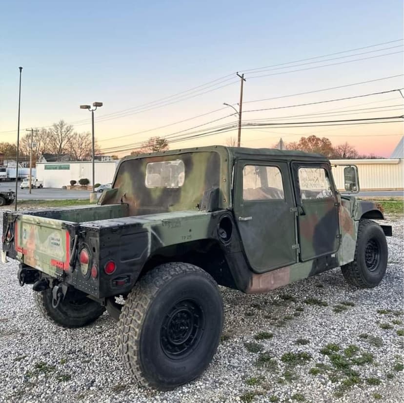 Hummer H1 humvee M988 1992