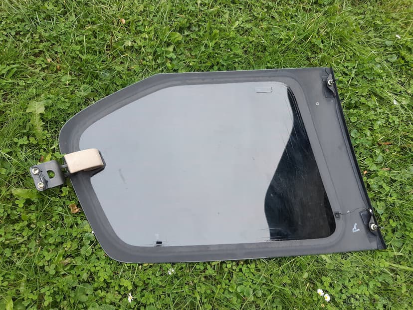 Boční okna/skla s anténou vč. těsnění - Toyota LC 120