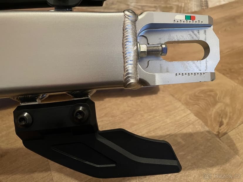 CRF 1100 Koncovka výfuku