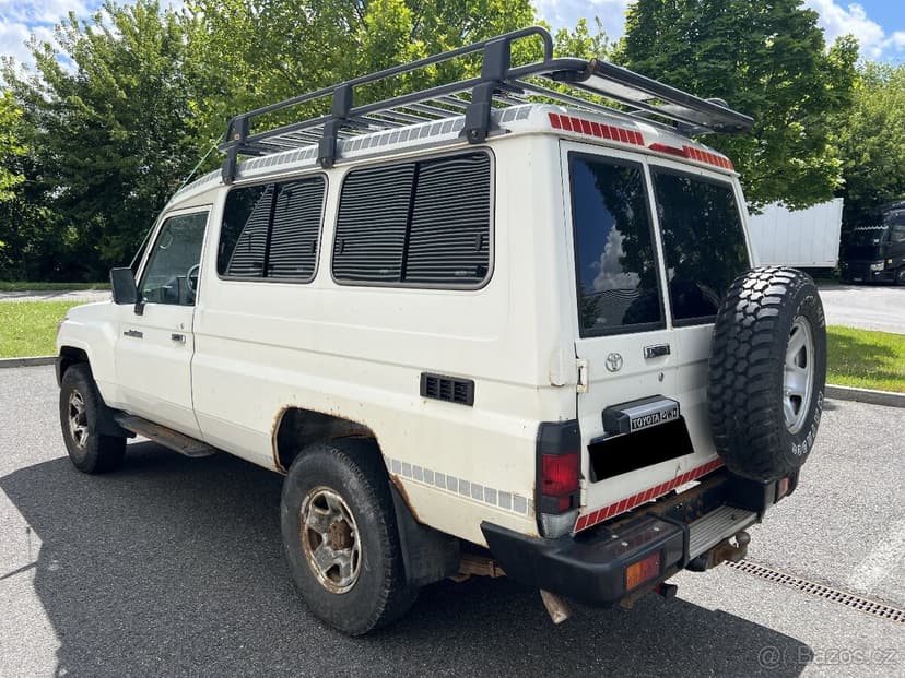 Toyota HZJ 78 LandCruiser, 2009, ARB kompresor, uzávěrky