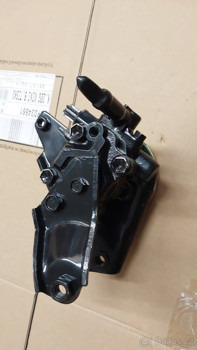 Nissan Terrano – Čerpadlo řízení  nové