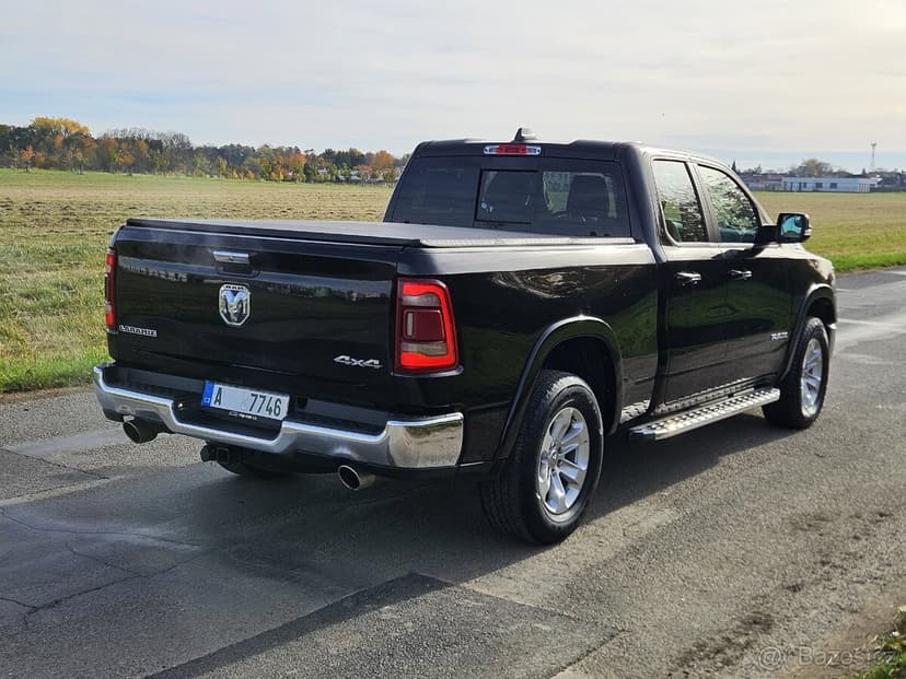 Dodge Ram 1500 Laramie 5.7 HEMI LPG