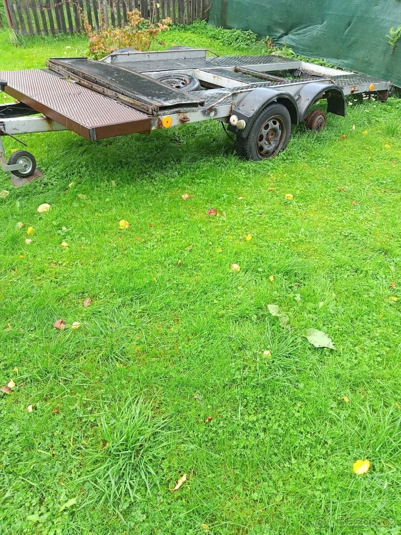 Prodám podvalník na auta dvounápravový