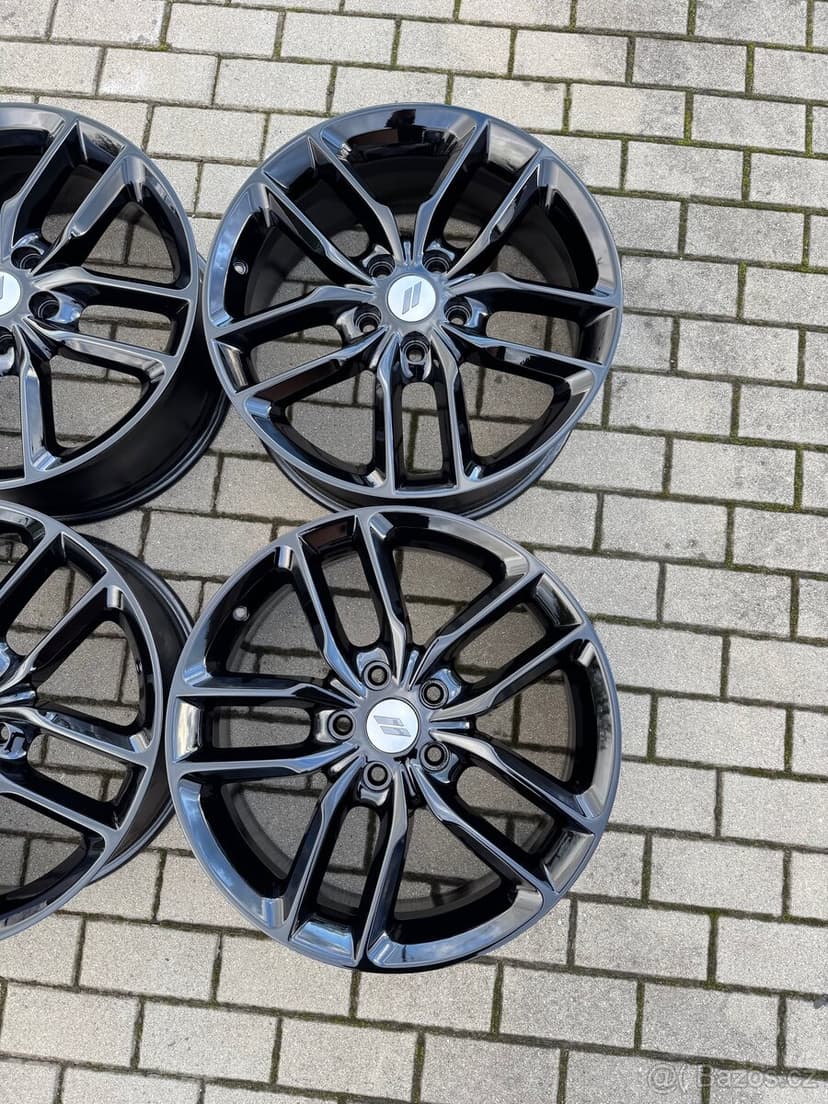 Orig. Alu kola Dodge Durango R20 5x127