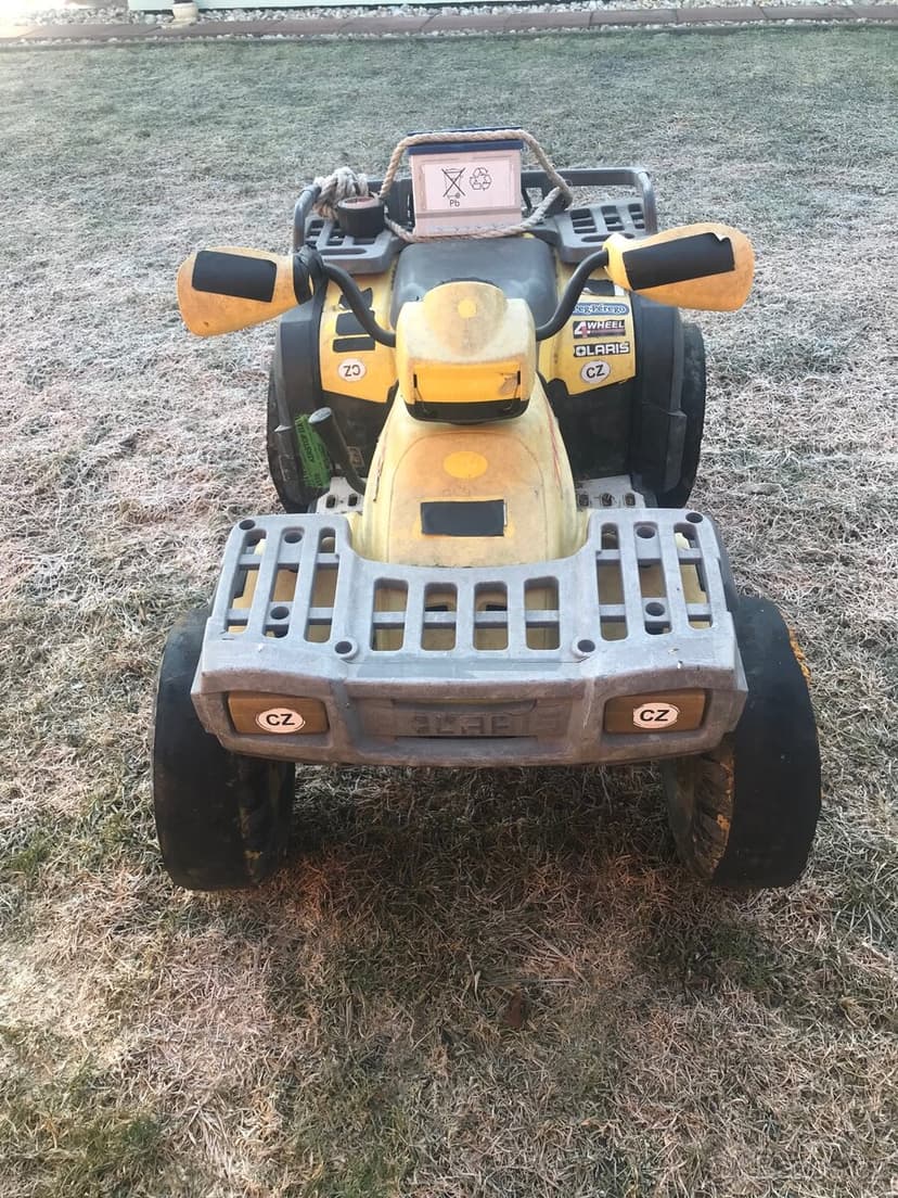 ATV 125 - prodáno  Polaris + Nahradni díly