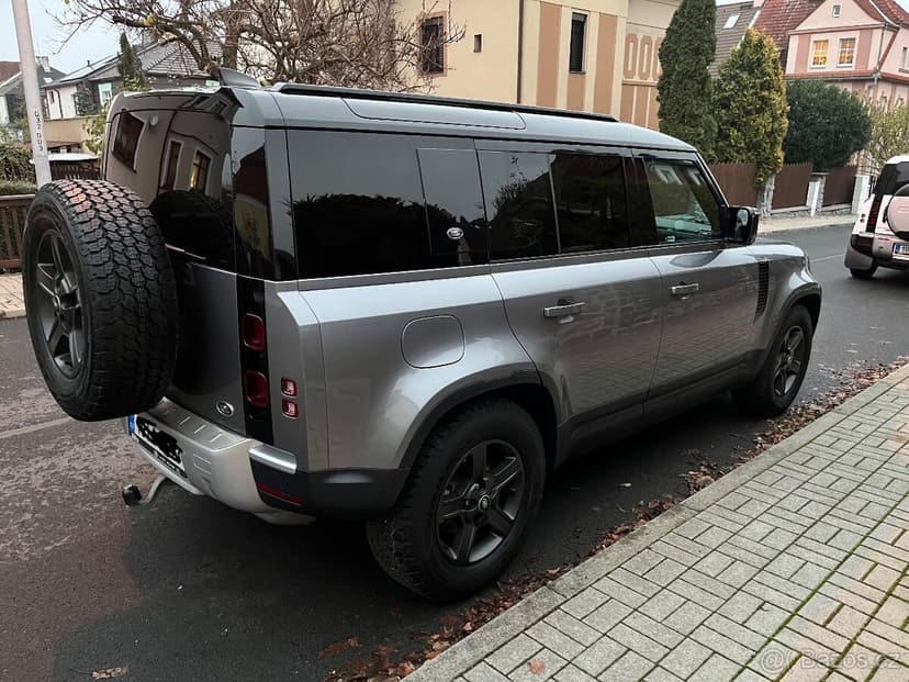 Land Rover Defender 110 SE D250 AT MY23