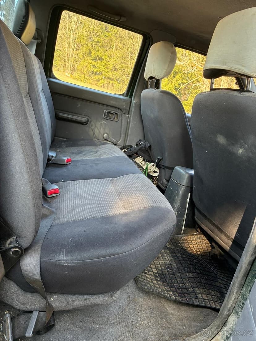 Nissan D22 Navara 98 kw, 2.5 Tdi