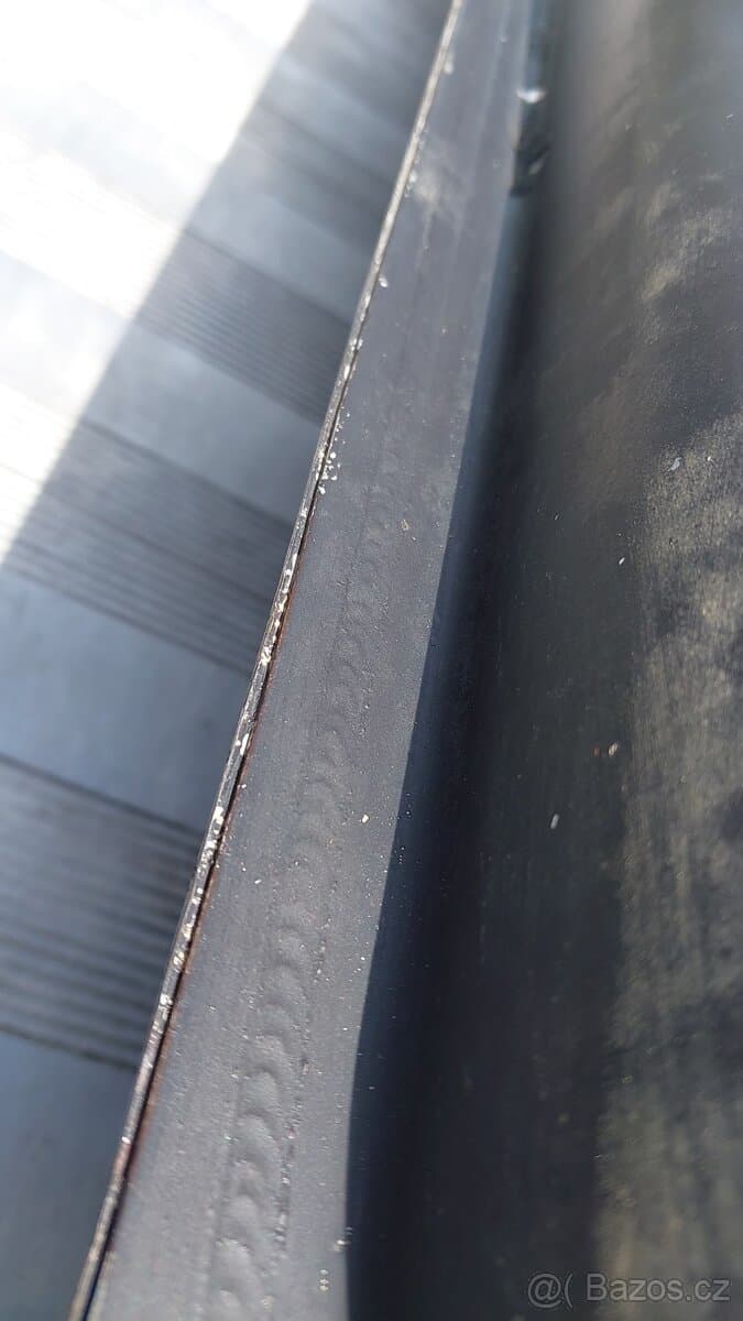 Nissan Navara D22 : Nádrž